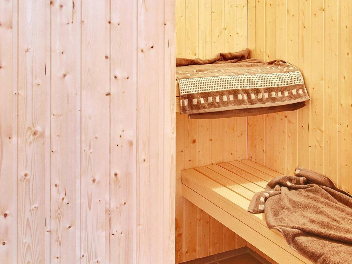12 Person Holiday Home In Hasselberg Kappeln Esterno foto