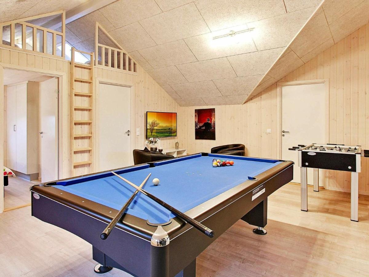 12 Person Holiday Home In Hasselberg Kappeln Camera foto
