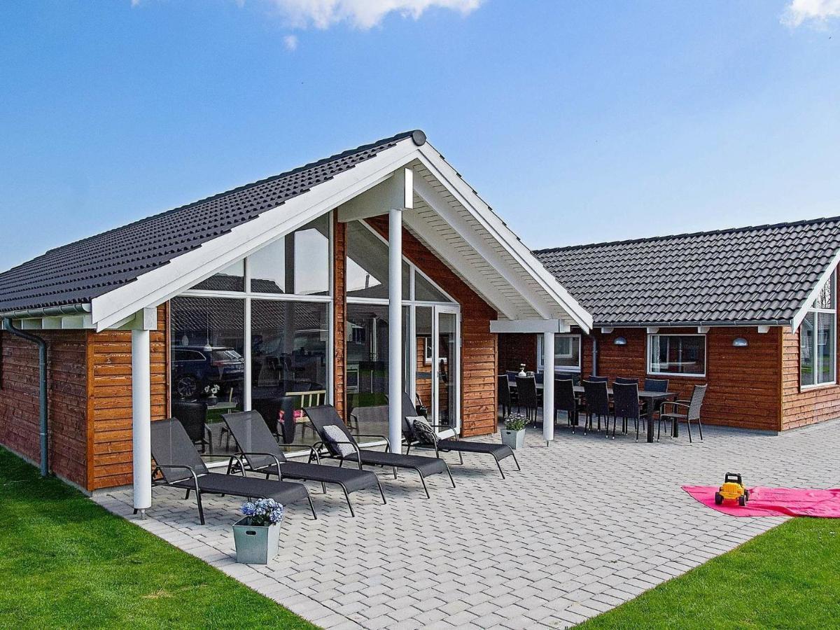 12 Person Holiday Home In Hasselberg Kappeln Camera foto